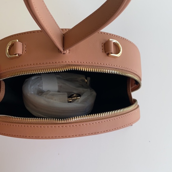 CAFUNÉ Caramel Leather Egg Bag - Picture 8 of 16